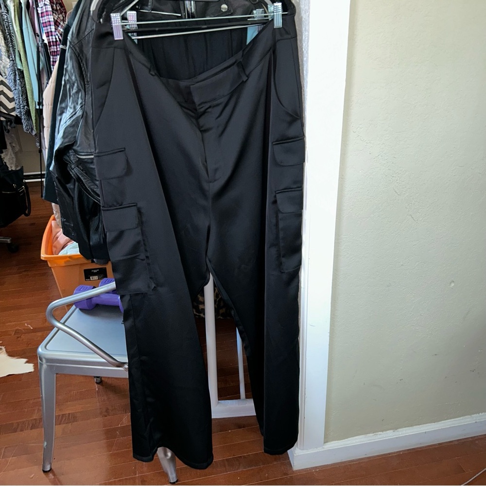 Forever 21 Plus Size Black Satin Wide Leg Cargo Pants